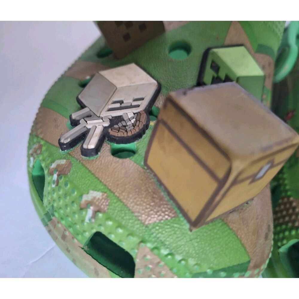 Minecraft Kids' Crocs Size Kids C12 Slides LIMITED EDITION Activewear Non-slip - Picture 8 of 14